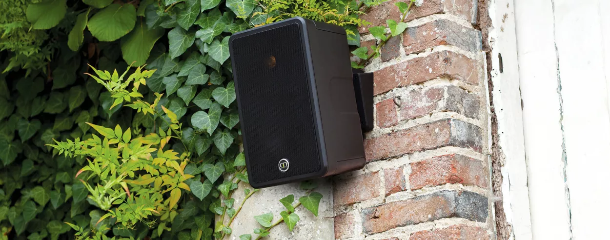 enceinte-hifi-son-clair-étanche-ma_climate_50_black_wall2-1